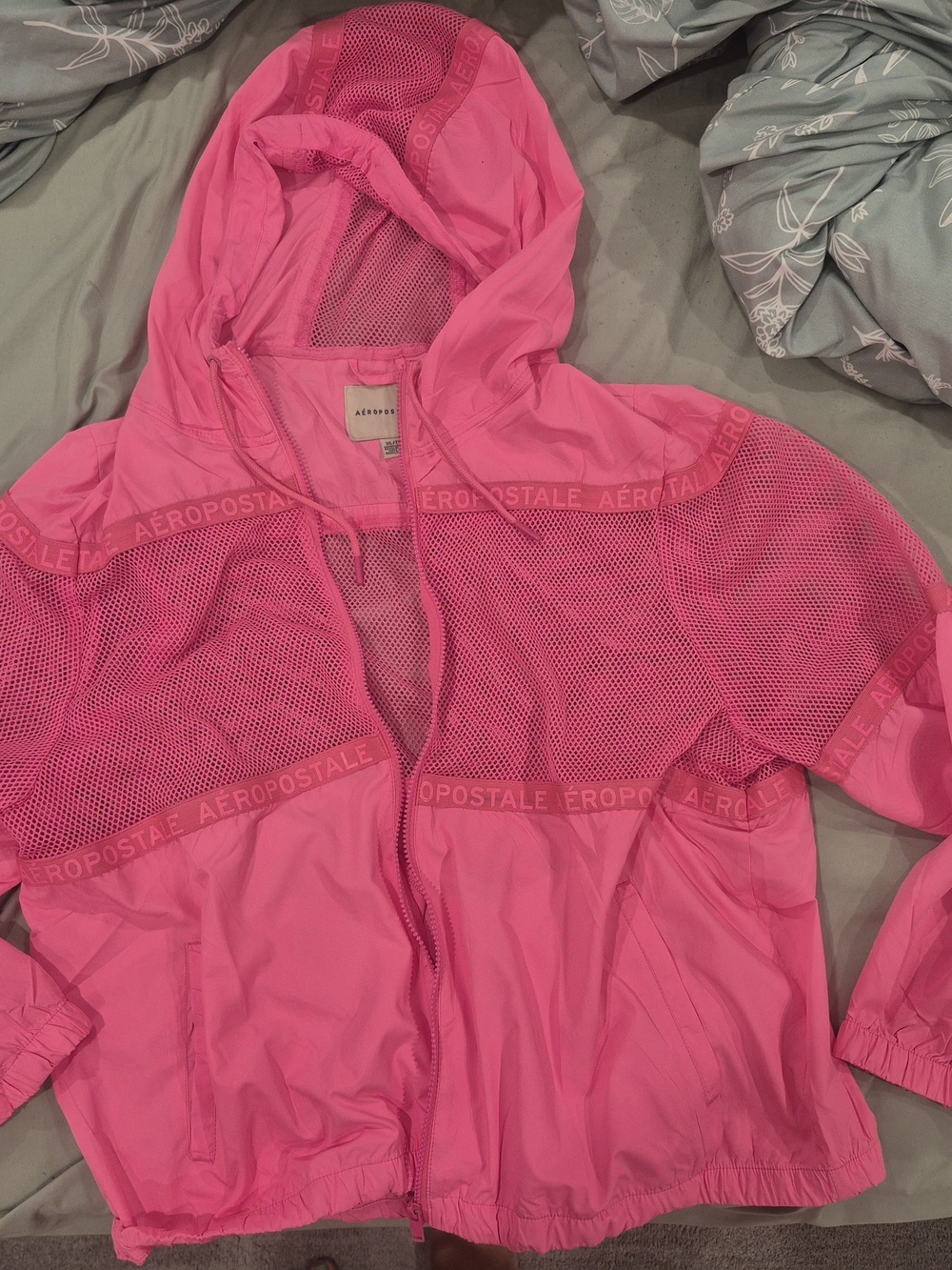Aeropostale Women's Pink Hooded Mesh Windbreaker XL Womens
